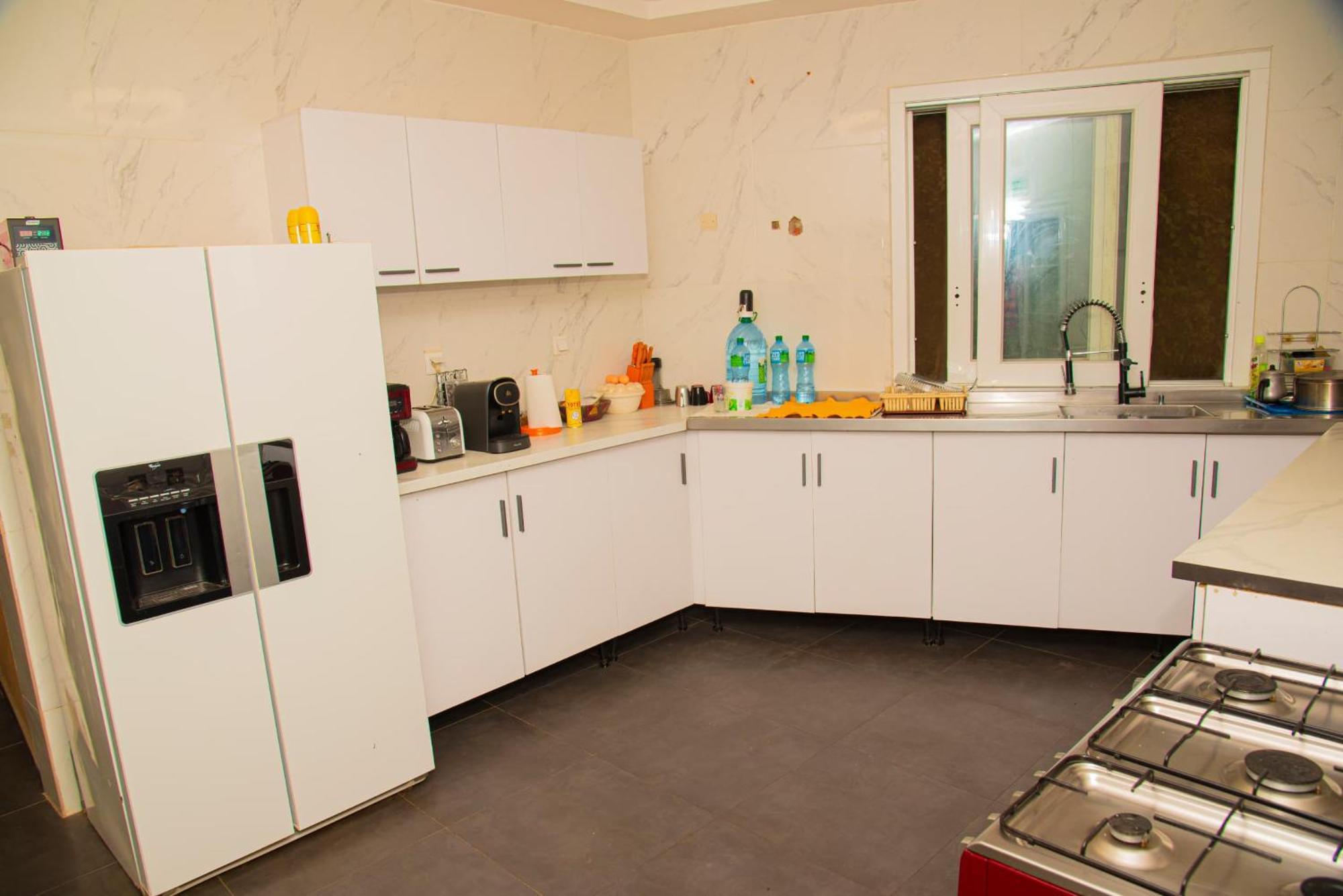 Saly Chambres D'Hotes Villa Luciana מראה חיצוני תמונה