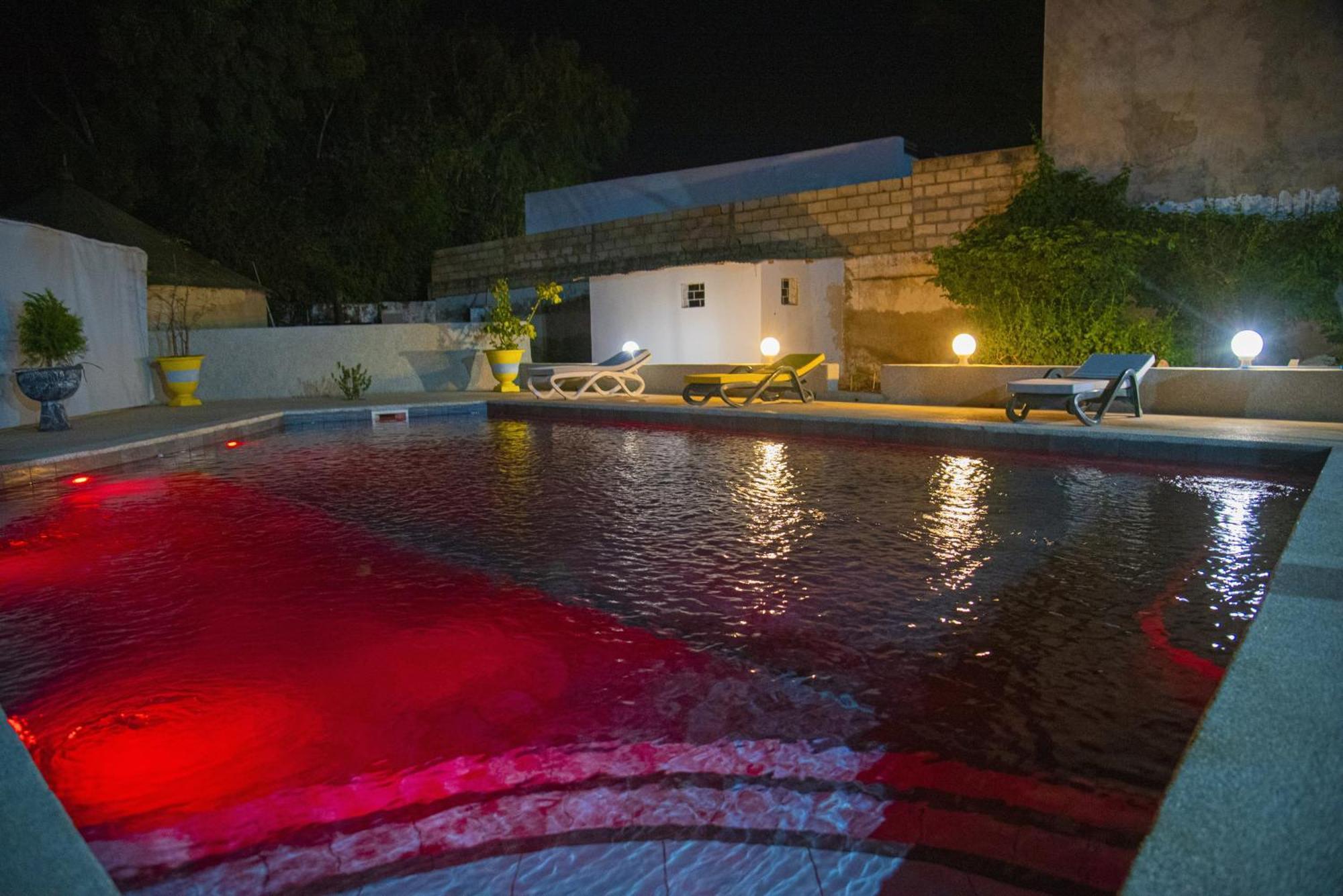 Saly Chambres D'Hotes Villa Luciana מראה חיצוני תמונה